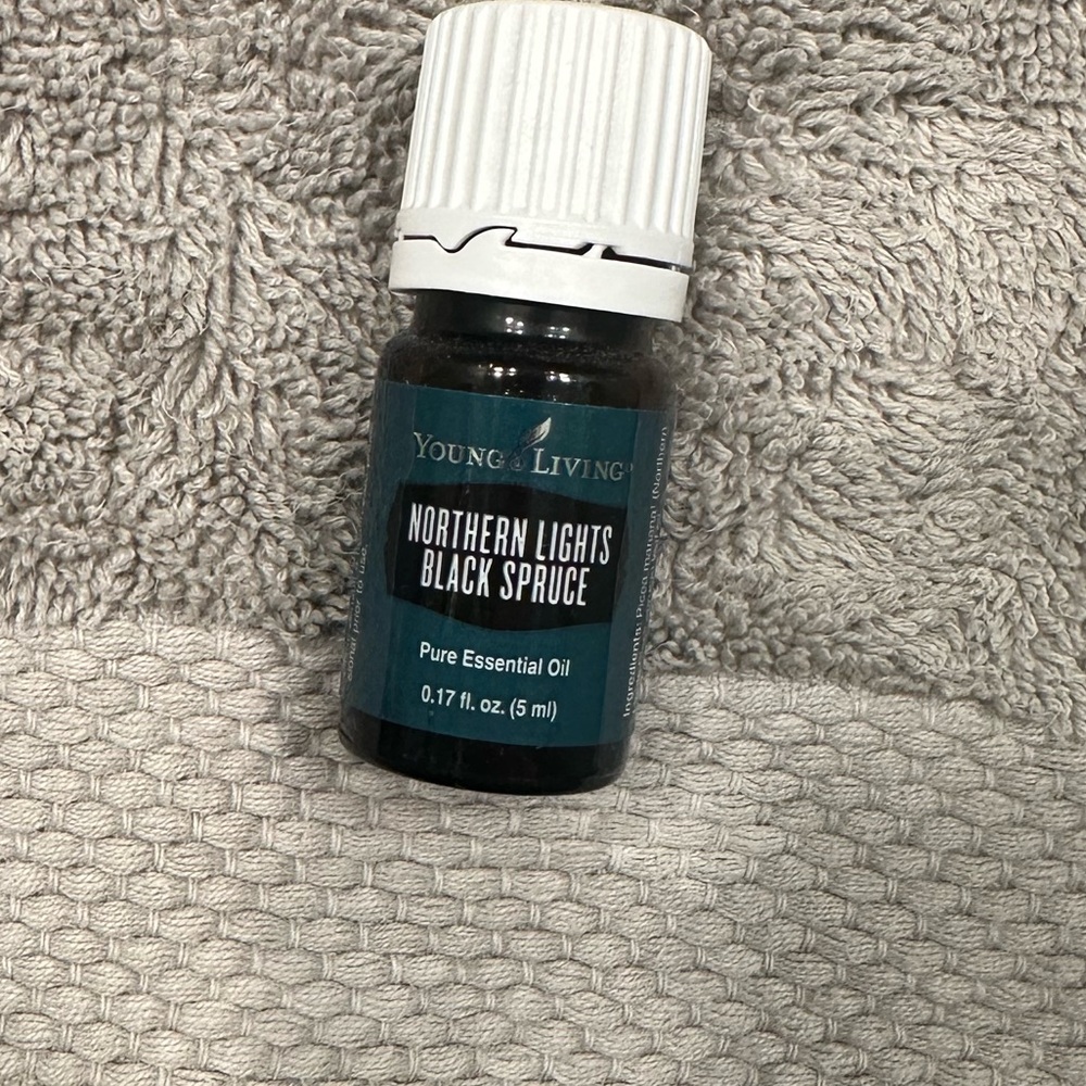 Young Living Northern Lights Black Spruce Oil - Dark Green Bottle